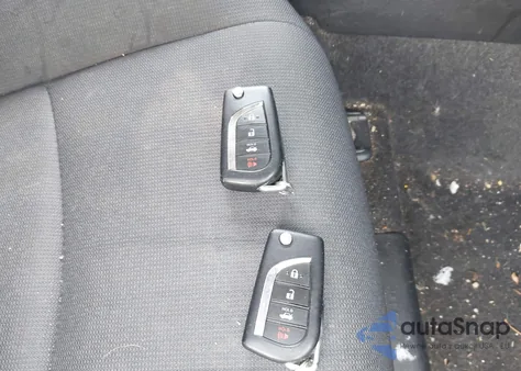 2022 Toyota Corolla Le z USA, uszkodzony, nr VIN JTDEPMAE8NJ192546